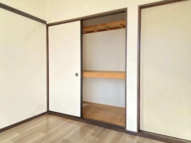 収納（南洋室）