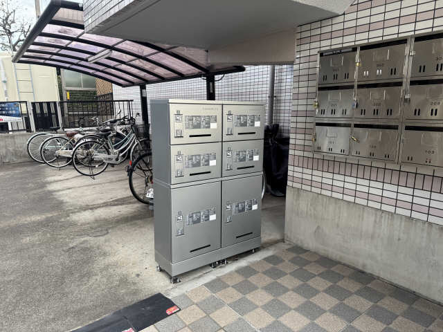 宅配ボックス
