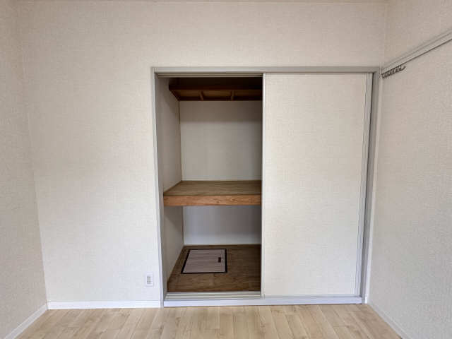 収納（東洋室）