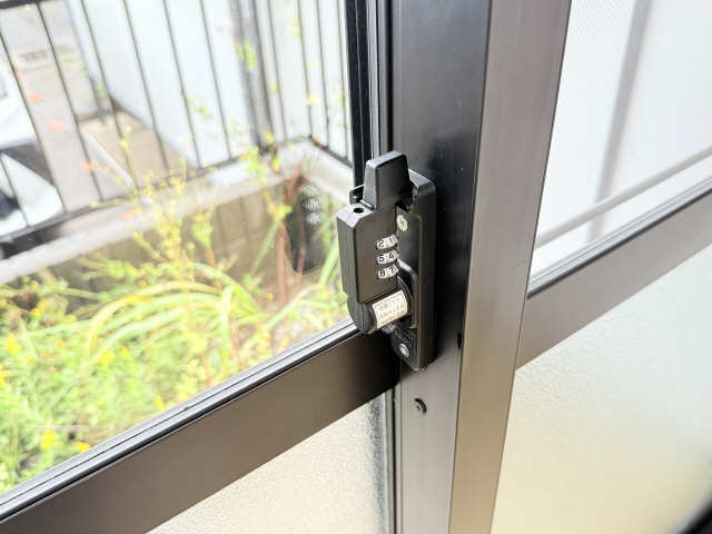 クレセント防犯錠