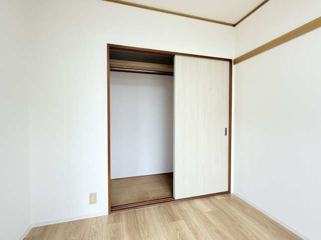 収納（南東洋室）