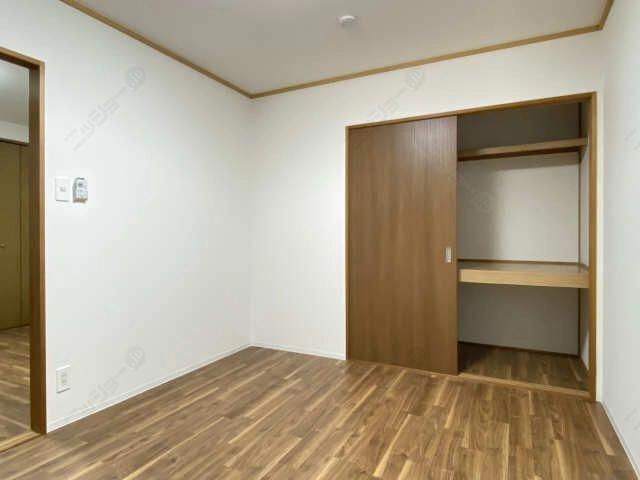 南東洋室