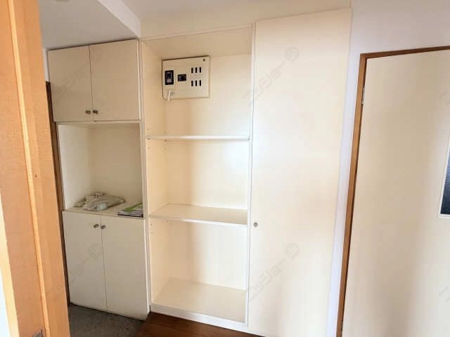 玄関横棚