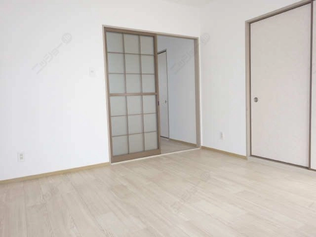 洋室（南）
