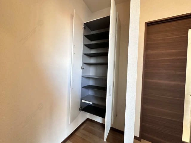 シューズボックス