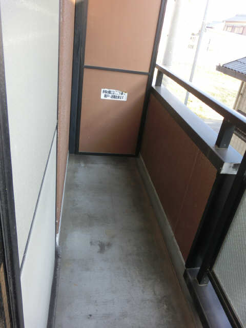 バル�コニー