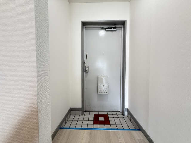 玄関内