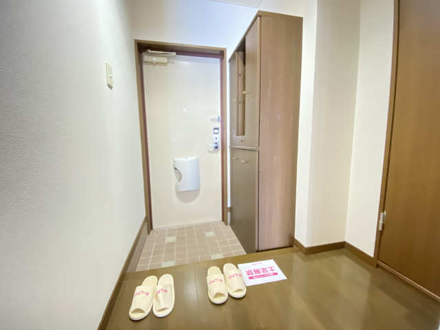 玄関内