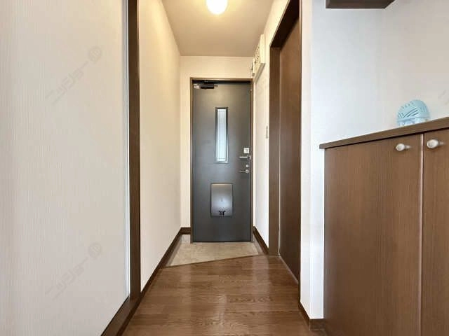 玄関内