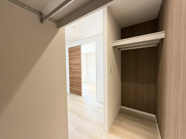 ウォークインクローゼット内