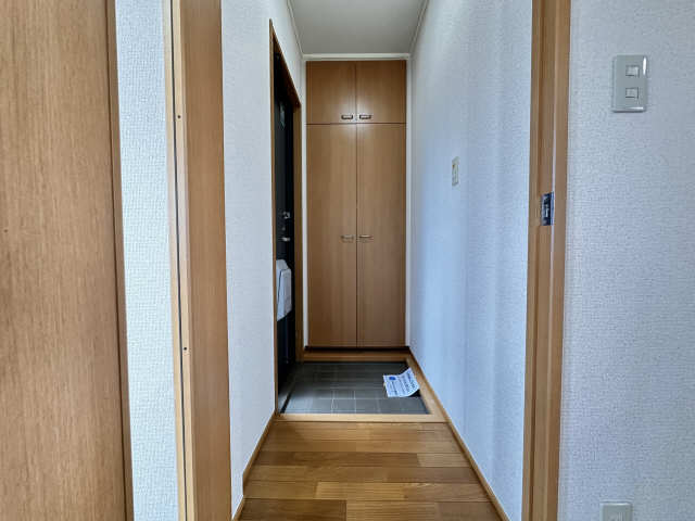 玄関内