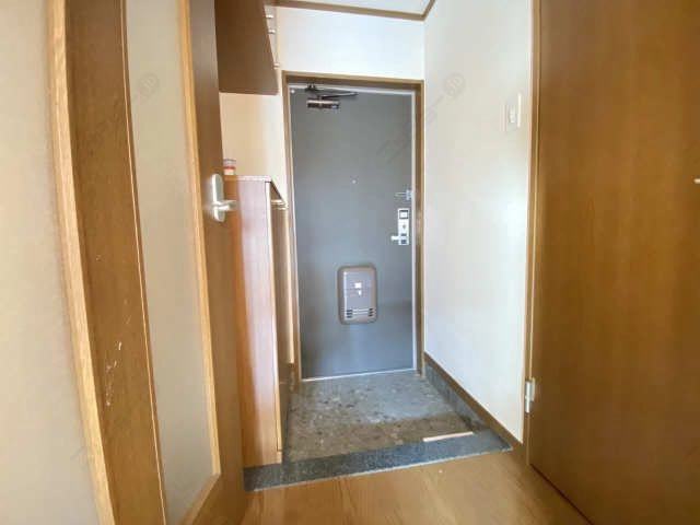玄関内