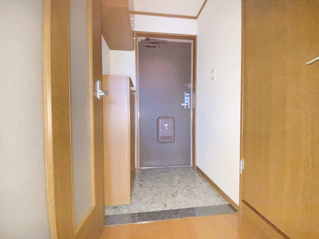 玄関内