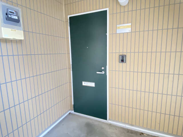 玄関‐３