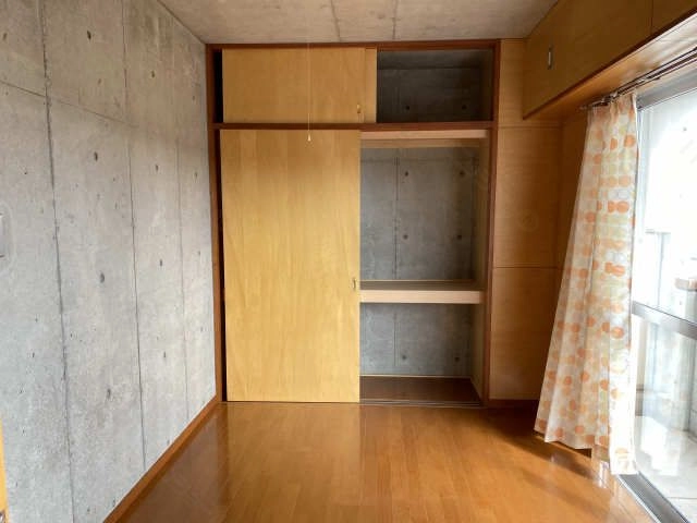 収納（南洋室）