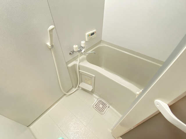 ピュアクリスタル 1階 浴室