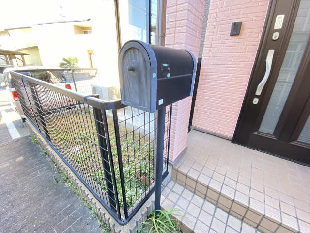 玄関ポスト