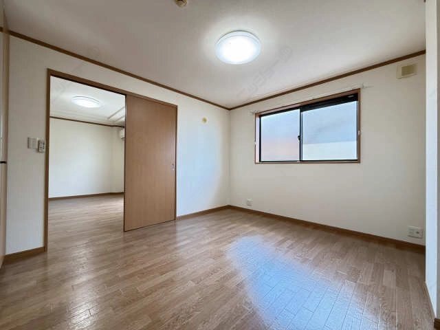 洋室-3