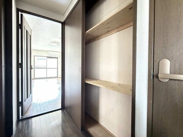 収納（廊下）
