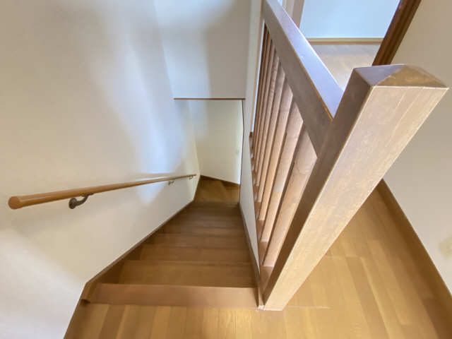 コーポ折戸  階段-2