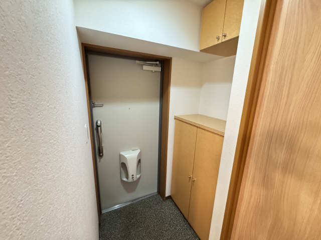 玄関内
