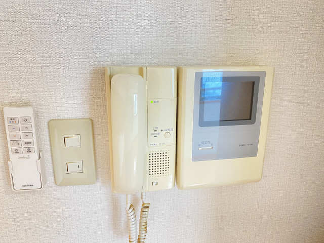 モニター付きインターホン