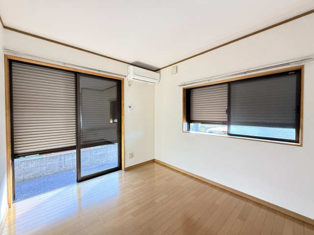 シャッター雨戸（全居室）