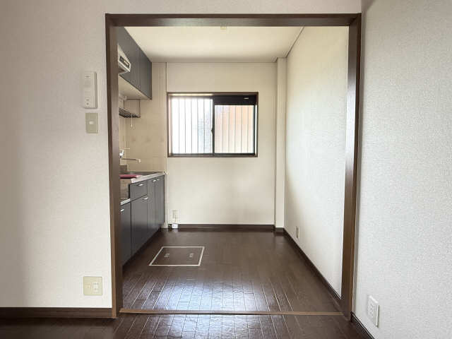 キッチン周辺