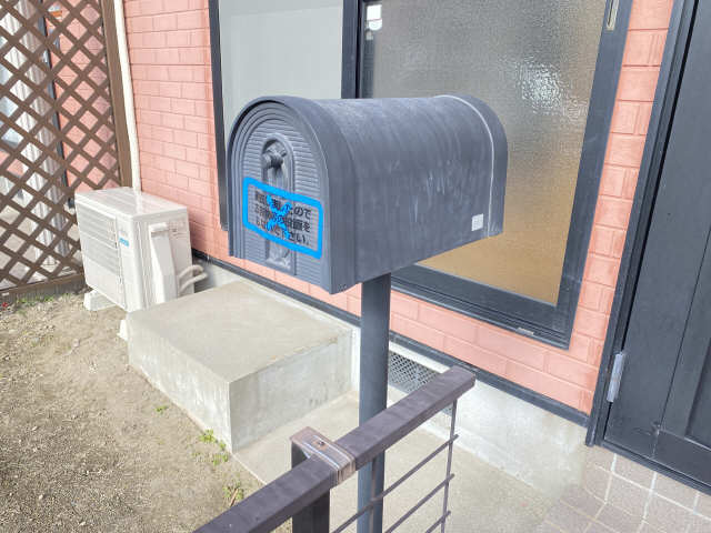 玄関ポスト