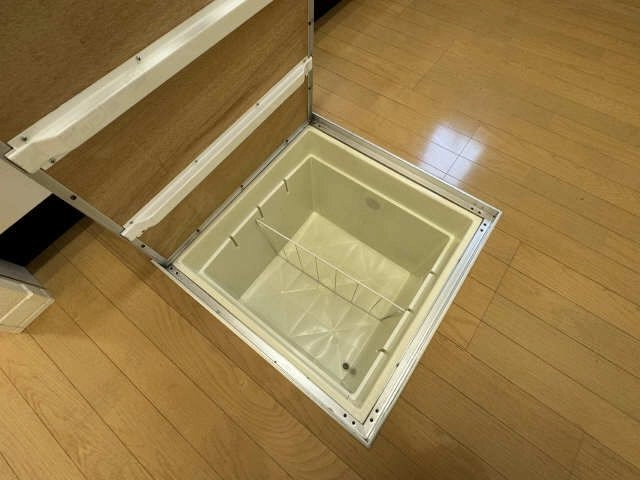 床下収納庫
