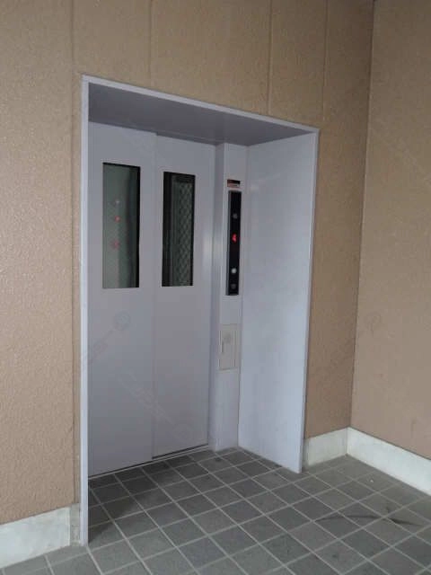 エレベータ