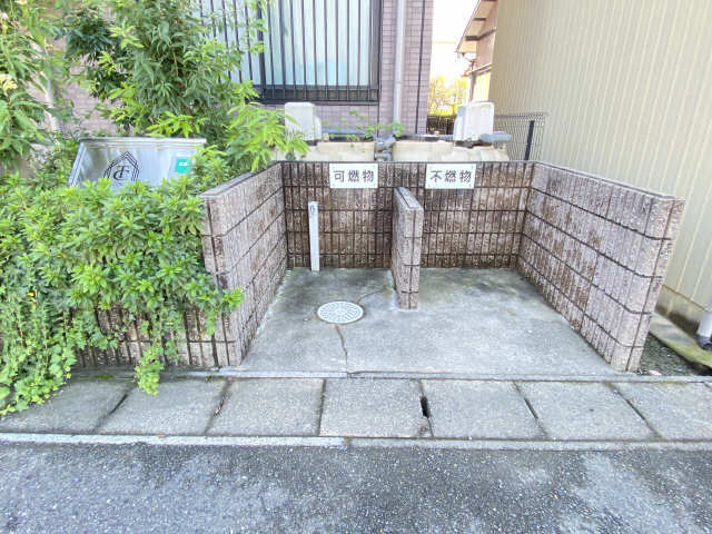 ゴミ集積所