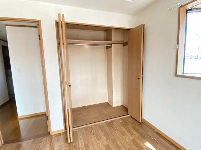 収納（南東洋室）