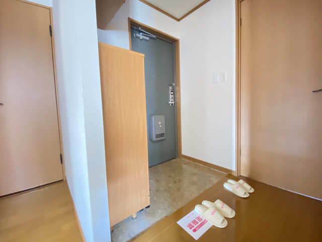 玄関内