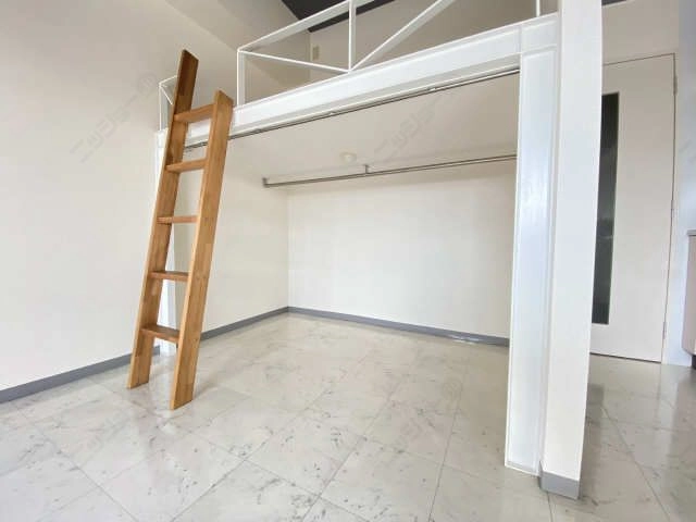 収納（造り付けベッド下）