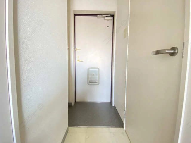 玄関内