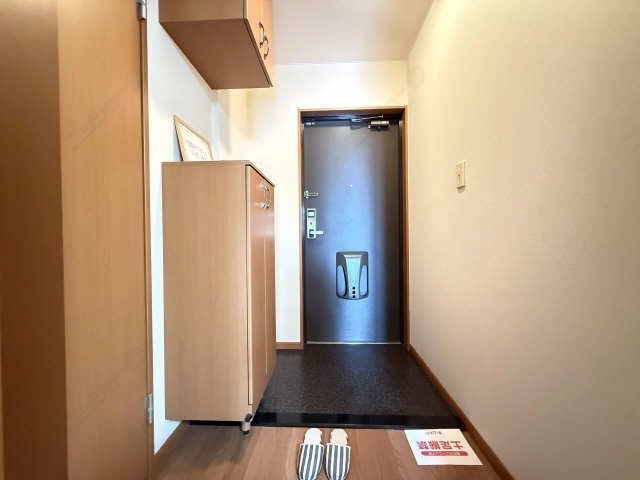 玄関内