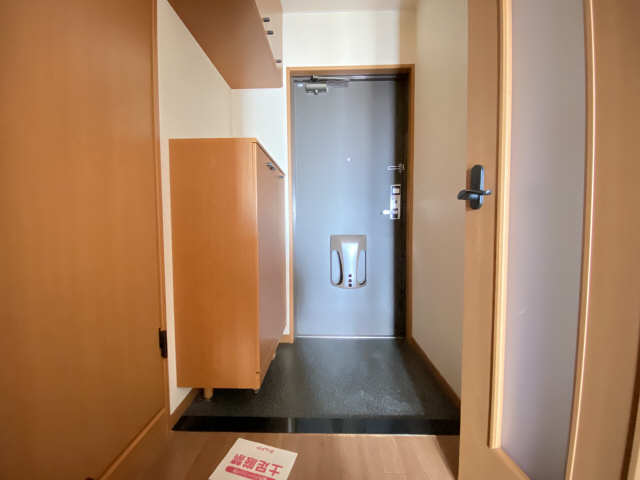 玄関内