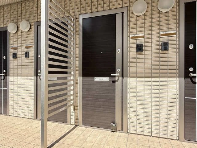 玄関ドア