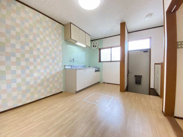 ダイニング-2
