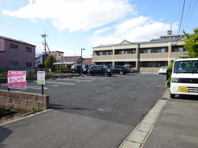 サンフォレスタ 2階 駐車場