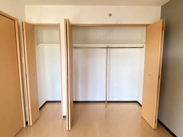 収納（中洋室）