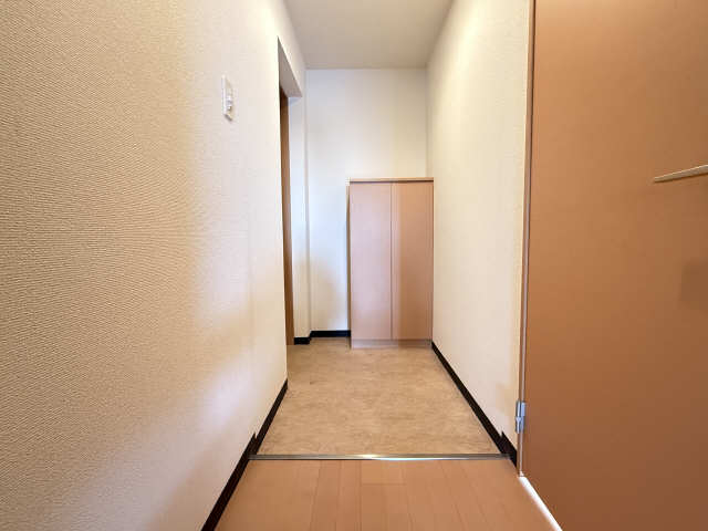 玄関内