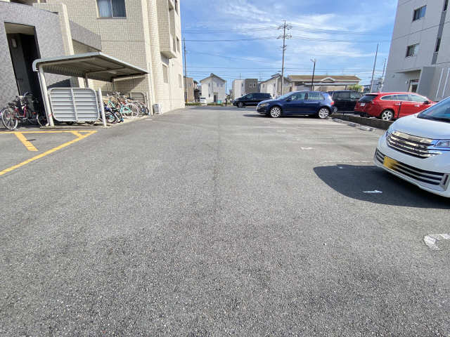 駐車場（西側）