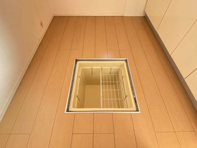 キッチン床下収納