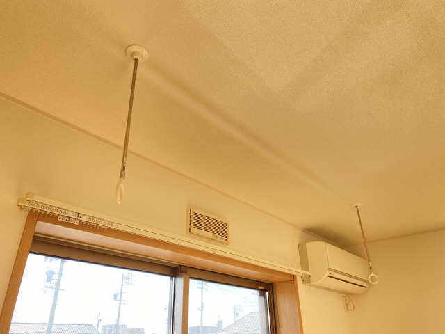 室内物干（リビング）