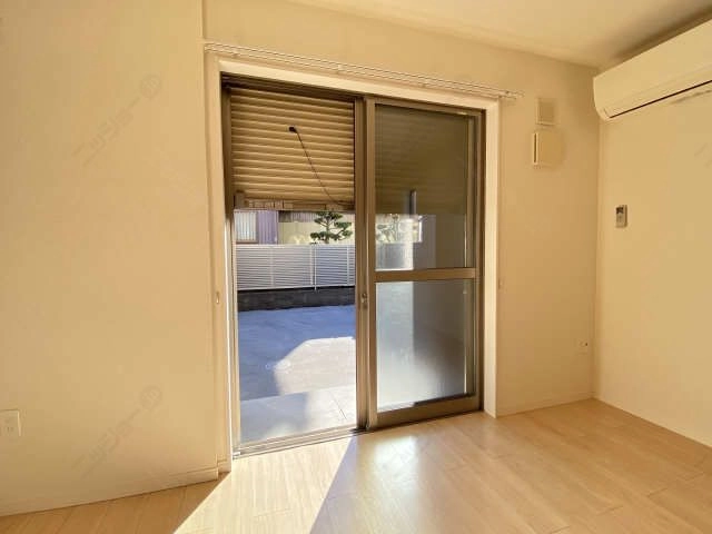 シャッター雨戸（リビング）