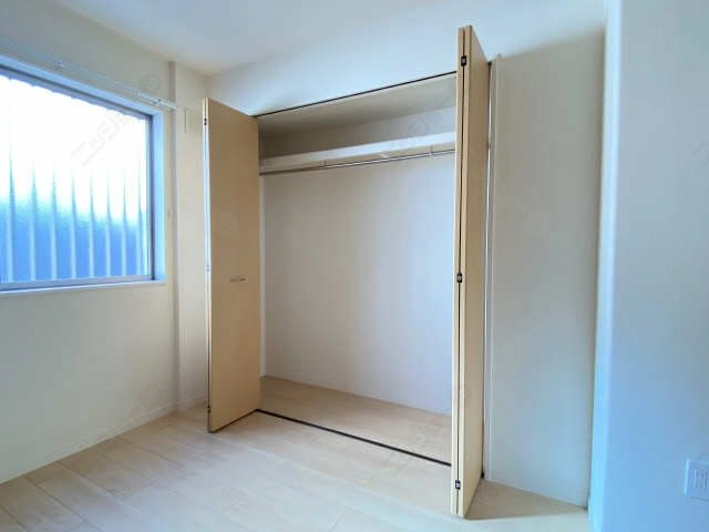 収納（東洋室）