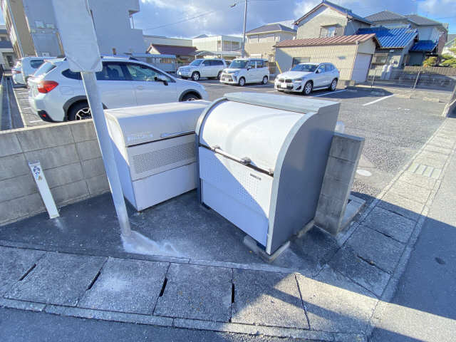 ゴミ捨て場
