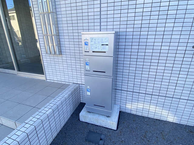 宅配ボックス